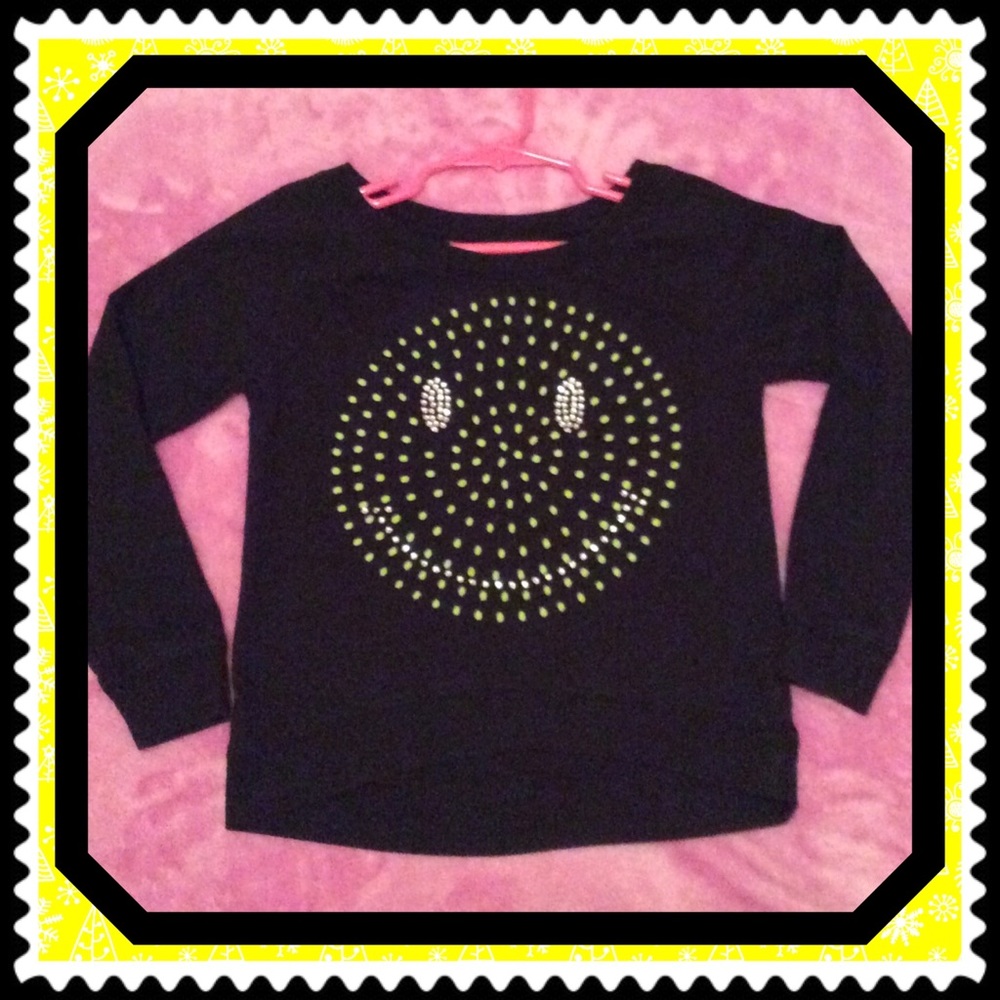 Smiley high-low long sleeve top sz. 7/8